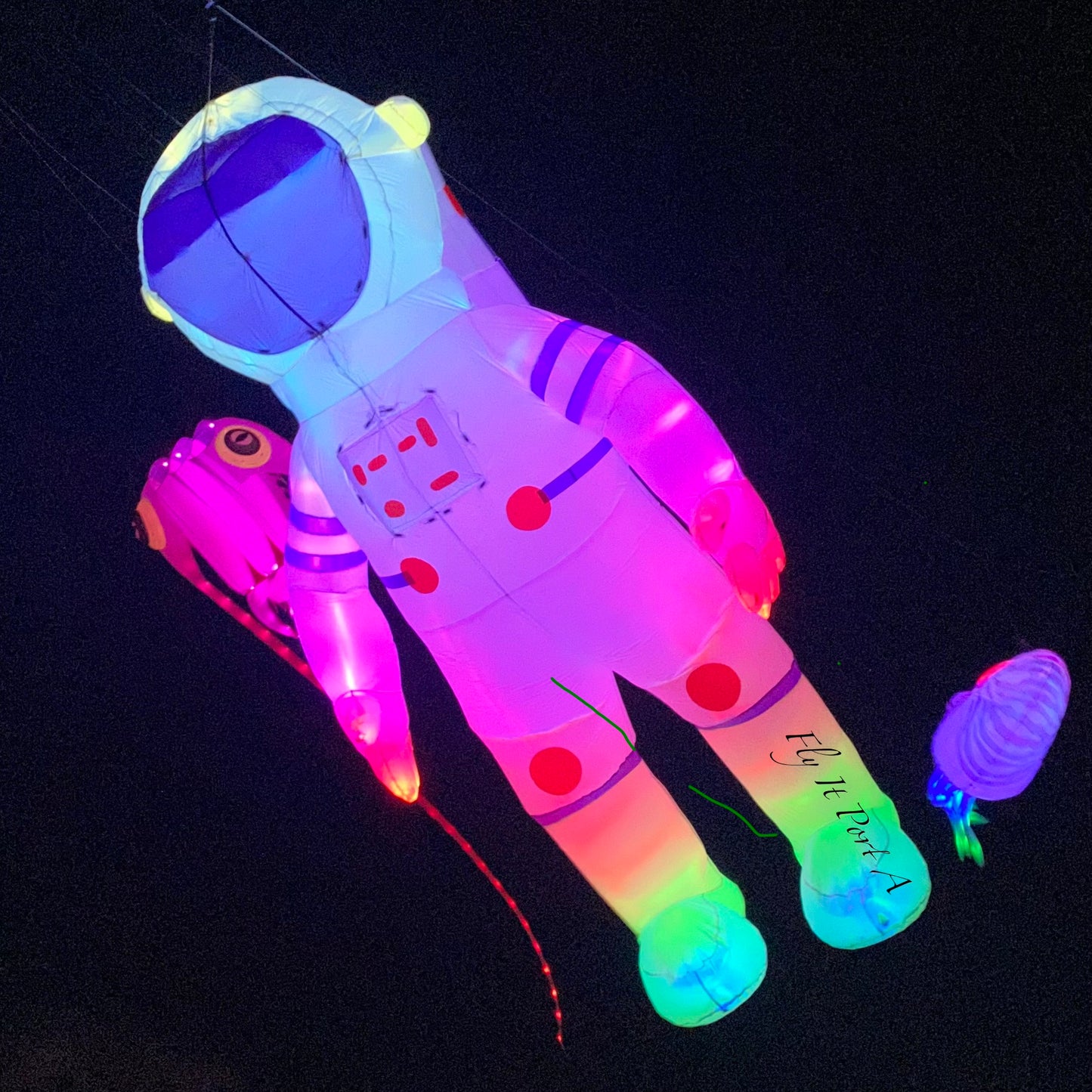 4m LED Astronaut Line Laundry