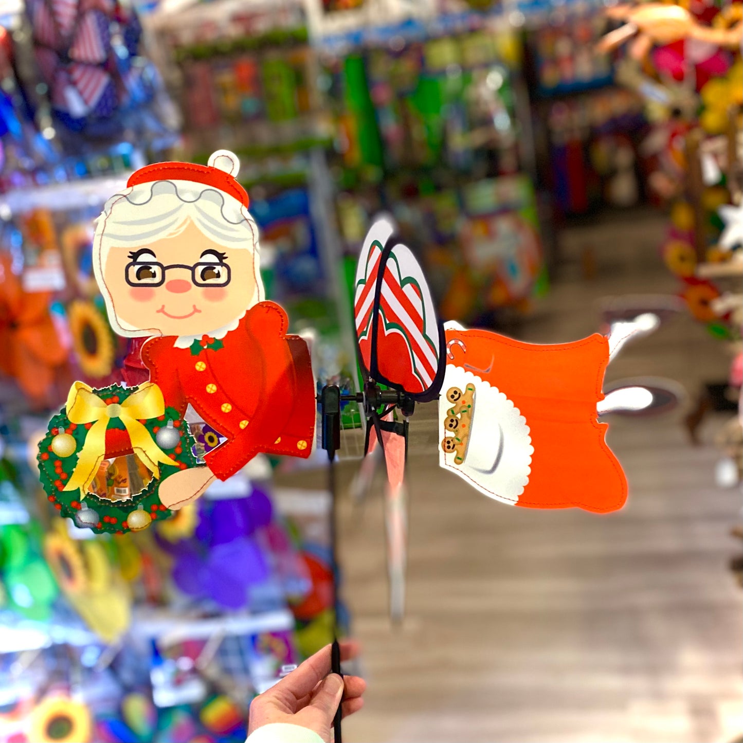 Petite Spinner - Christmas Mrs. Claus