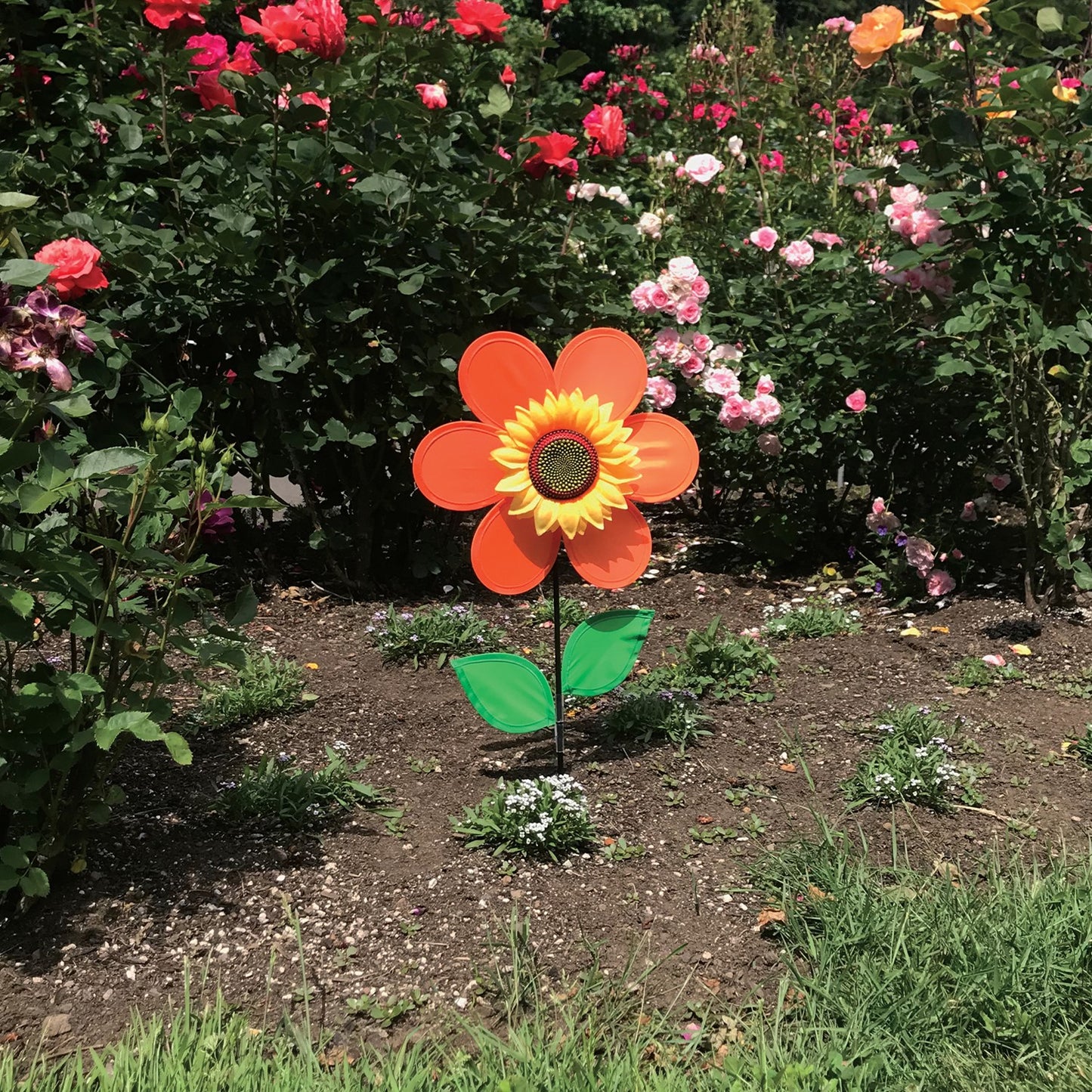 12" Sunflower Spinner w/ Leaves - Orange