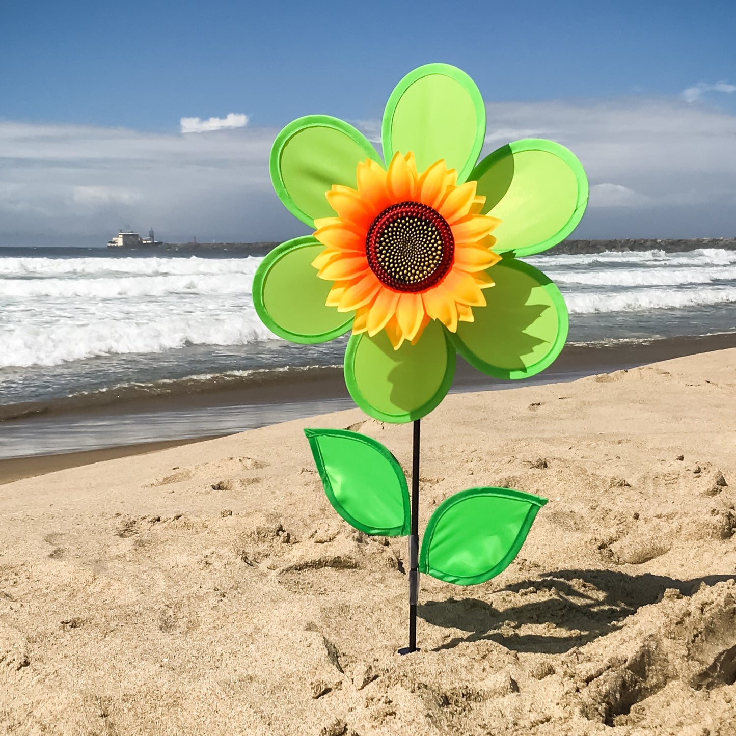 12" Sunflower Spinner w/ Leaves - Green