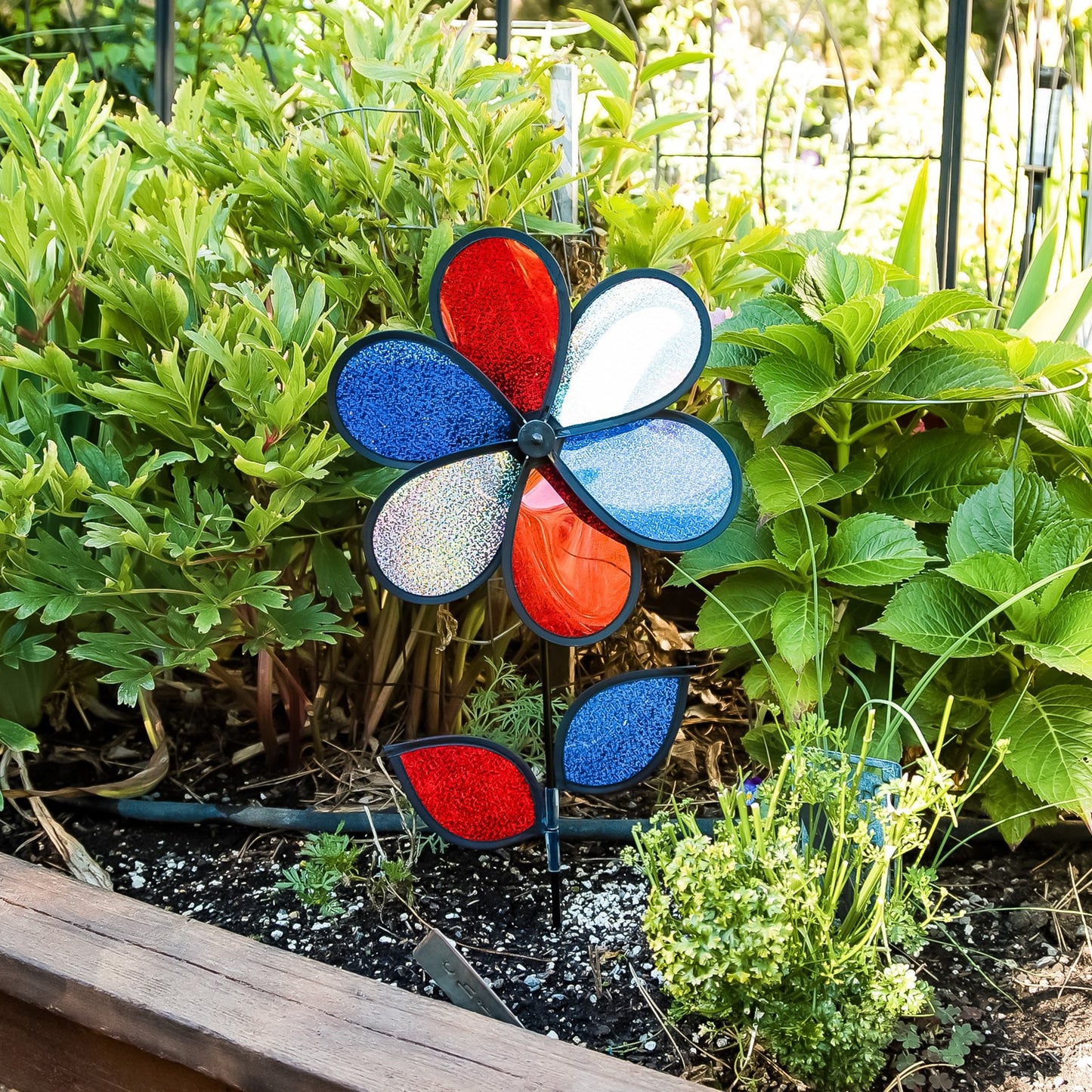 12" Sunflower Spinner w/ Leaves - Red, White, and Blue Sparkle